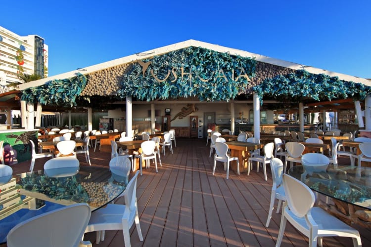 Beach club seating